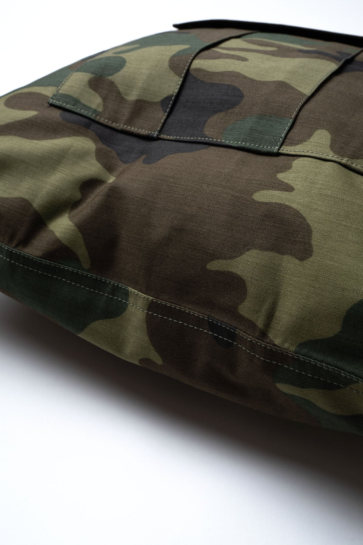 80's Camo Back Satin / 45cm Cushion Cover【予約】7月14日以降弊社より順次出荷