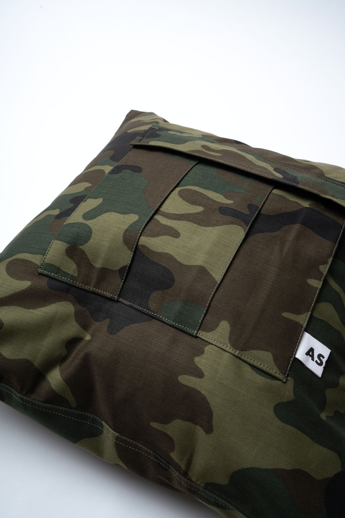 80's Camo Back Satin / 45cm Cushion Cover【予約】7月14日以降弊社より順次出荷