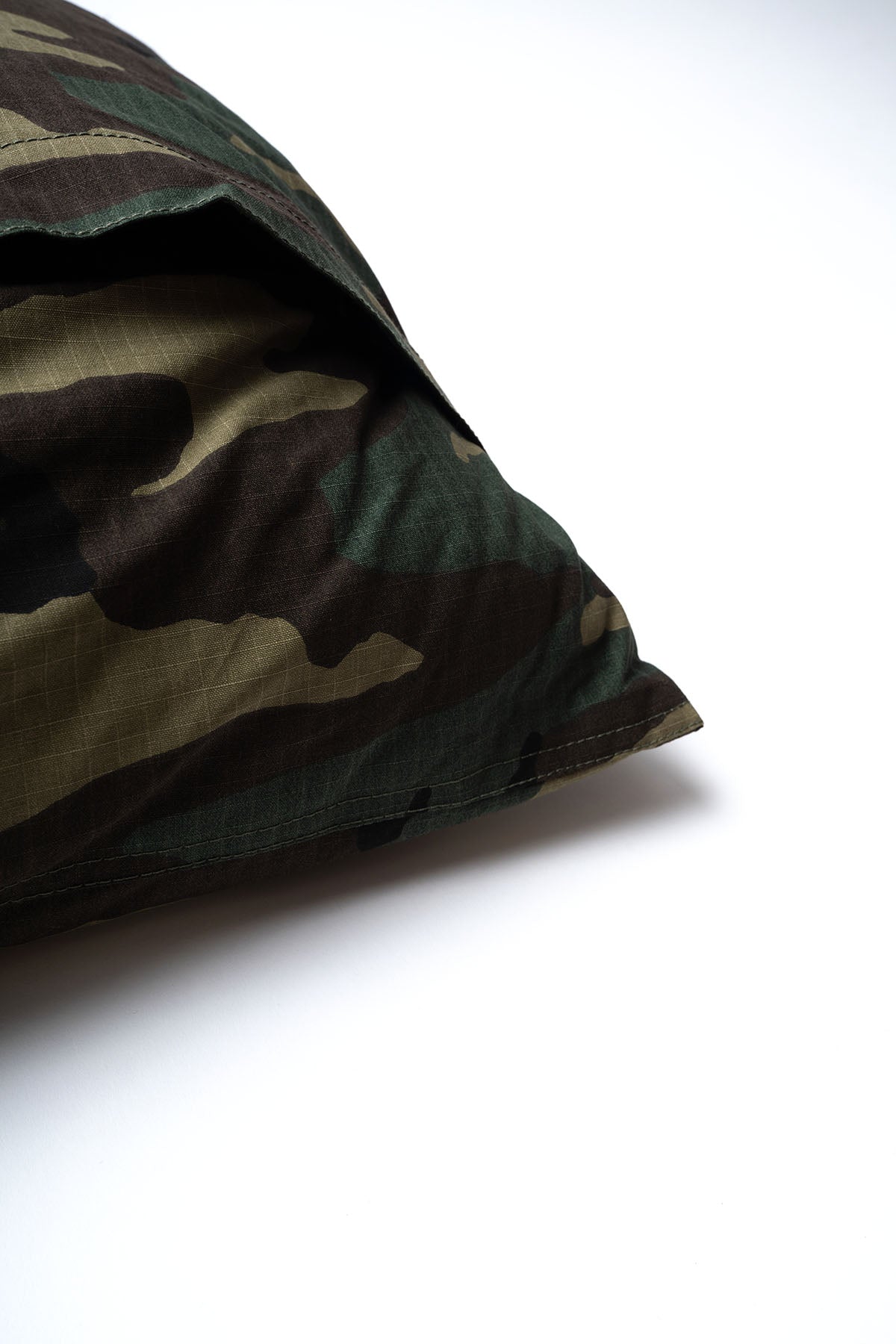 Early 80's Camo Rip Stop / 45cm Cushion Cover 【予約】9月24日以降弊社より順次出荷